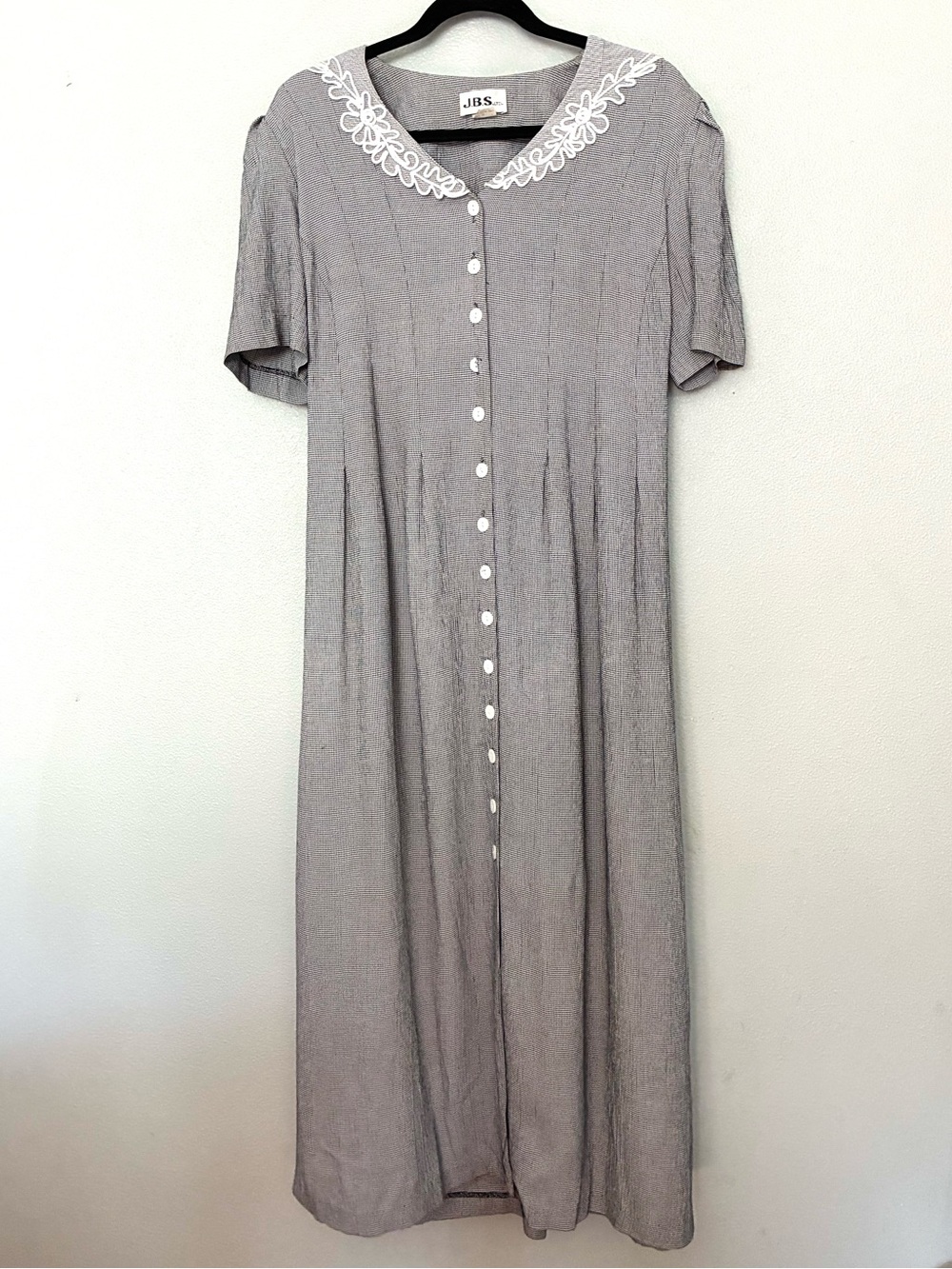 Vintage Black White Midi Dress Short Sleeve Lace Collar Button Front